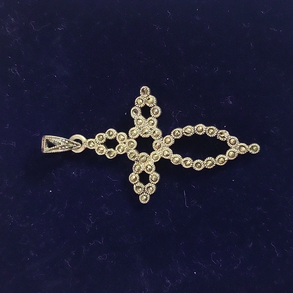 Markazette silver 925 stamped cross
